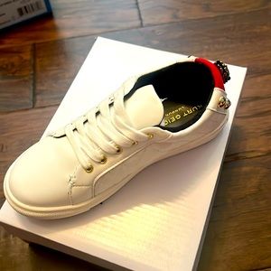 Kurt Geiger girl shoe